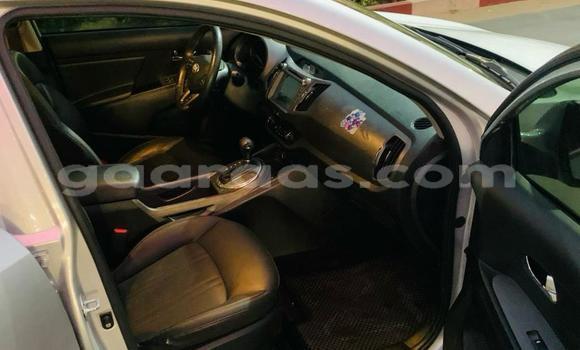 Buy New Kia Sportage White Car in Dakar in Dakar Buy New Kia Sportage White Car in Dakar in Dakar