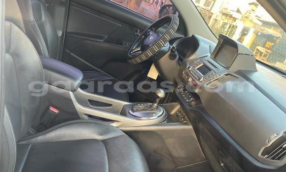 Buy Used Kia Sportage White Car in Dakar in Dakar Buy Used Kia Sportage White Car in Dakar in Dakar