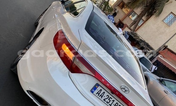 Acheter Occasion Voiture Hyundai Grandeur Blanc à Dakar, Dakar