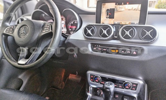 Acheter Import Voiture Mercedes‒Benz X-klasse Concept Gris à Dakar, Dakar Acheter Import Voiture Mercedes‒Benz X-klasse Concept Gris à Dakar, Dakar