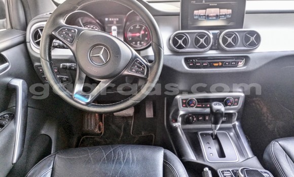 Acheter Import Voiture Mercedes‒Benz X-klasse Concept Gris à Dakar, Dakar Acheter Import Voiture Mercedes‒Benz X-klasse Concept Gris à Dakar, Dakar