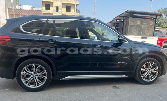 Acheter Import Voiture BMW X1 Noir à Dakar, Dakar Acheter Import Voiture BMW X1 Noir à Dakar, Dakar