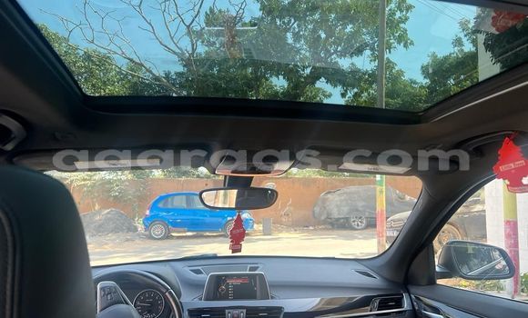 Acheter Import Voiture BMW X1 Noir à Dakar, Dakar Acheter Import Voiture BMW X1 Noir à Dakar, Dakar