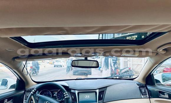 Acheter Occasion Voiture Hyundai Sonata Blanc à Dakar, Dakar Acheter Occasion Voiture Hyundai Sonata Blanc à Dakar, Dakar