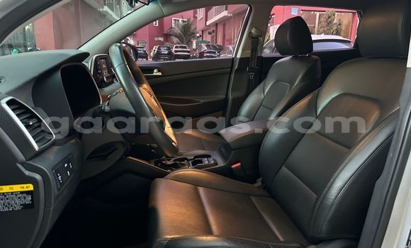 Dieundeu Occasion Hyundai Tucson Silver Auto in Dakar in Dakar Dieundeu Occasion Hyundai Tucson Silver Auto in Dakar in Dakar