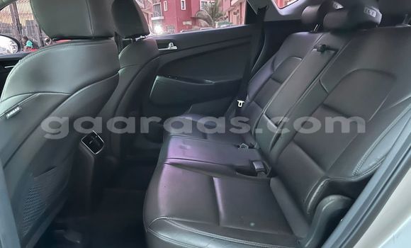 Dieundeu Occasion Hyundai Tucson Silver Auto in Dakar in Dakar Dieundeu Occasion Hyundai Tucson Silver Auto in Dakar in Dakar