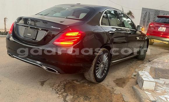 Dieundeu Occasion Mercedes‒Benz C–Class Black Auto in Dakar in Dakar Dieundeu Occasion Mercedes‒Benz C–Class Black Auto in Dakar in Dakar