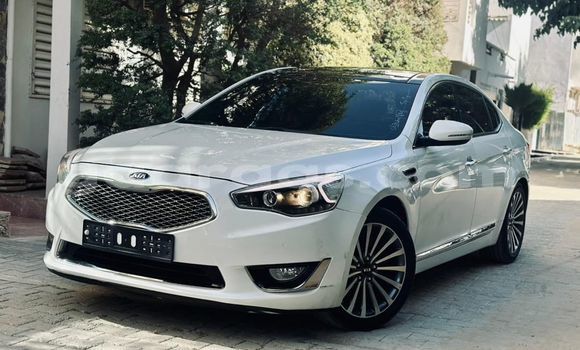 Buy Used Kia K7 White Car in Dakar in Dakar Buy Used Kia K7 White Car in Dakar in Dakar