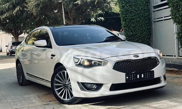 Buy Used Kia K7 White Car in Dakar in Dakar Buy Used Kia K7 White Car in Dakar in Dakar