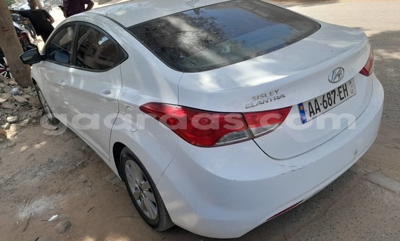 Buy Used Hyundai Elantra White Car in Dakar in Dakar Buy Used Hyundai Elantra White Car in Dakar in Dakar