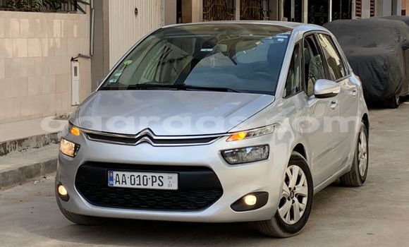 Buy Used Citroen C4 Silver Car in Dakar in Dakar Buy Used Citroen C4 Silver Car in Dakar in Dakar