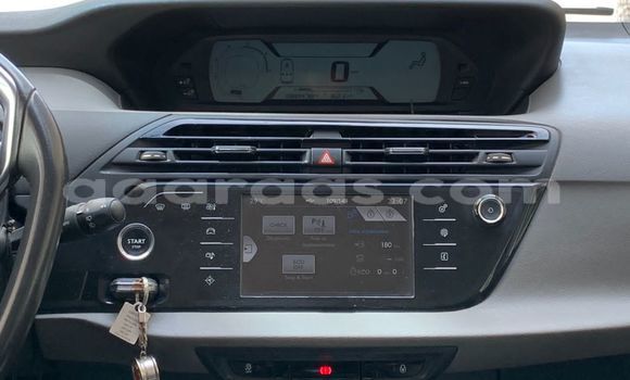 Buy Used Citroen C4 Silver Car in Dakar in Dakar Buy Used Citroen C4 Silver Car in Dakar in Dakar