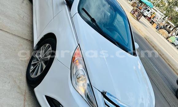 Buy Used Hyundai Sonata White Car in Dakar in Dakar Buy Used Hyundai Sonata White Car in Dakar in Dakar