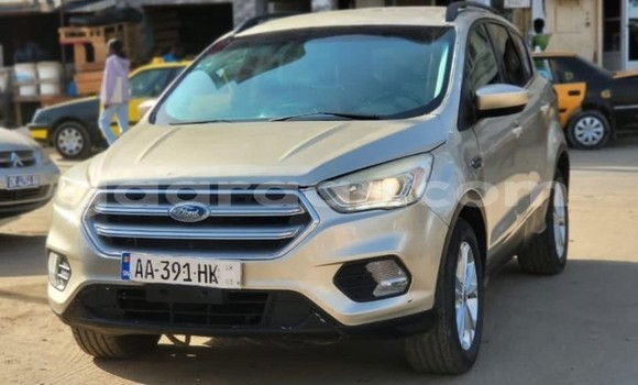 Buy Used Ford Escape Beige Car in Dakar in Dakar Buy Used Ford Escape Beige Car in Dakar in Dakar