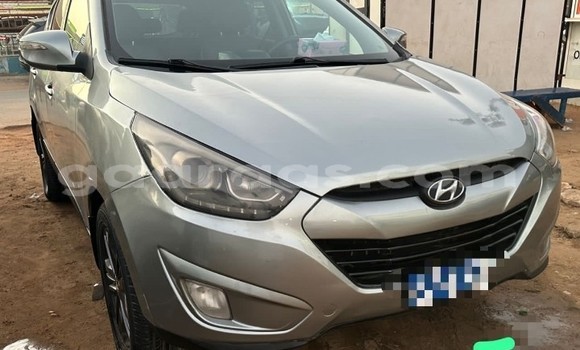 Dieundeu Occasion Hyundai ix35 Beige Auto in Dakar in Dakar Dieundeu Occasion Hyundai ix35 Beige Auto in Dakar in Dakar