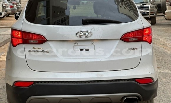 Buy Used Hyundai Santa Fe White Car in Dakar in Dakar Buy Used Hyundai Santa Fe White Car in Dakar in Dakar