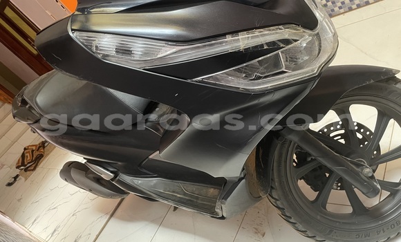 Acheter Occasion Moto Honda PCX Noir à Dakar, Dakar Acheter Occasion Moto Honda PCX Noir à Dakar, Dakar
