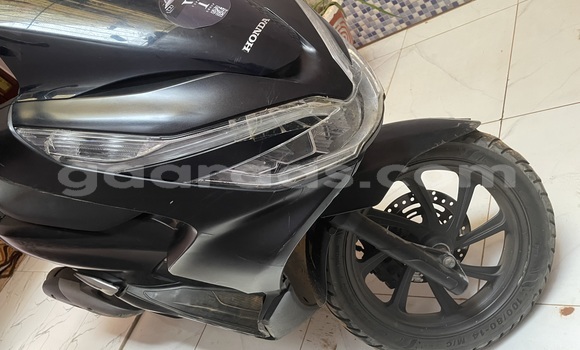 Acheter Occasion Moto Honda PCX Noir à Dakar, Dakar Acheter Occasion Moto Honda PCX Noir à Dakar, Dakar