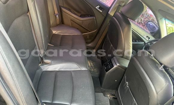 Buy Used Kia K5 Black Car in Dakar in Dakar Buy Used Kia K5 Black Car in Dakar in Dakar