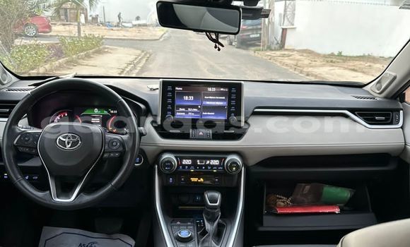 Dieundeu Occasion Toyota RAV4 Silver Auto in Dakar in Dakar Dieundeu Occasion Toyota RAV4 Silver Auto in Dakar in Dakar