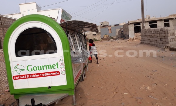 Buy Used Citroen Berlingo Green Truck in Dakar in Dakar Buy Used Citroen Berlingo Green Truck in Dakar in Dakar