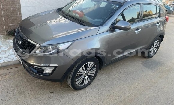 Buy Used Kia Sportage Beige Car in Dakar in Dakar Buy Used Kia Sportage Beige Car in Dakar in Dakar