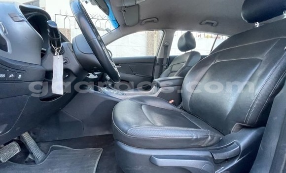 Buy Used Kia Sportage Beige Car in Dakar in Dakar Buy Used Kia Sportage Beige Car in Dakar in Dakar