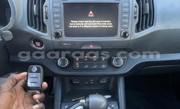 Buy Used Kia Sportage Beige Car in Dakar in Dakar Buy Used Kia Sportage Beige Car in Dakar in Dakar