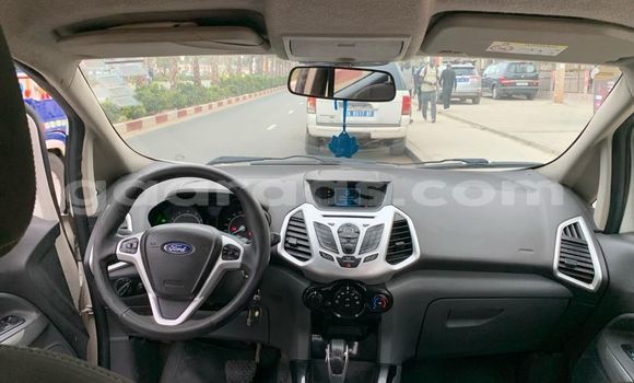 Buy Used Ford EcoSport White Car in Dakar in Dakar Buy Used Ford EcoSport White Car in Dakar in Dakar