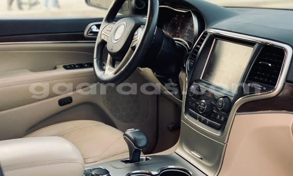 Acheter Occasion Voiture Jeep Grand Cherokee Blanc à Dakar, Dakar Acheter Occasion Voiture Jeep Grand Cherokee Blanc à Dakar, Dakar