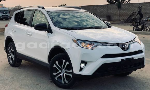 Dieundeu Occasion Toyota RAV4 White Auto in Dakar in Dakar