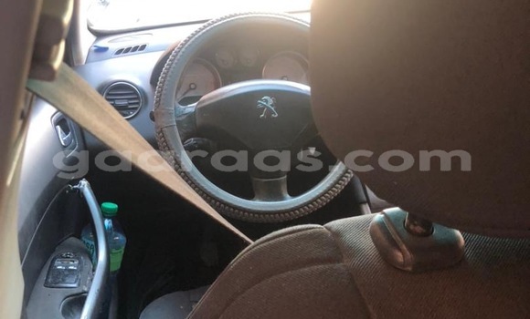 Acheter Occasion Voiture Peugeot 308 Blanc à Dakar, Dakar Acheter Occasion Voiture Peugeot 308 Blanc à Dakar, Dakar