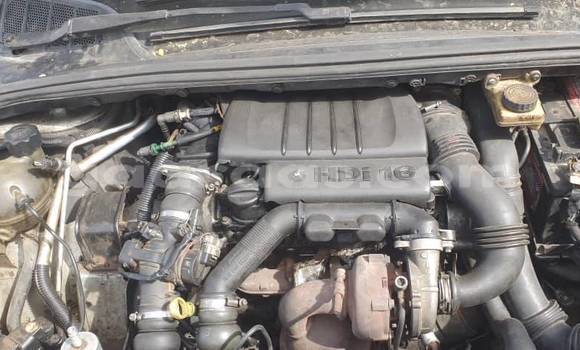 Buy Used Mazda 323 Other Car in Dakar in Dakar Buy Used Mazda 323 Other Car in Dakar in Dakar