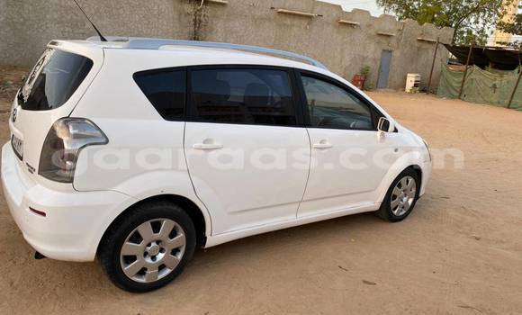 Buy Used Toyota Corolla White Car in Dakar in Dakar Buy Used Toyota Corolla White Car in Dakar in Dakar