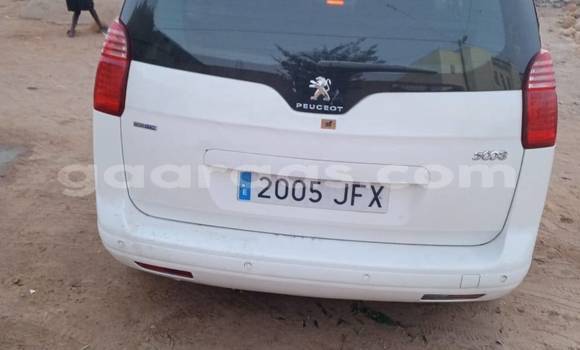 Buy Used Volkswagen Arteon White Car in Dakar in Dakar Buy Used Volkswagen Arteon White Car in Dakar in Dakar