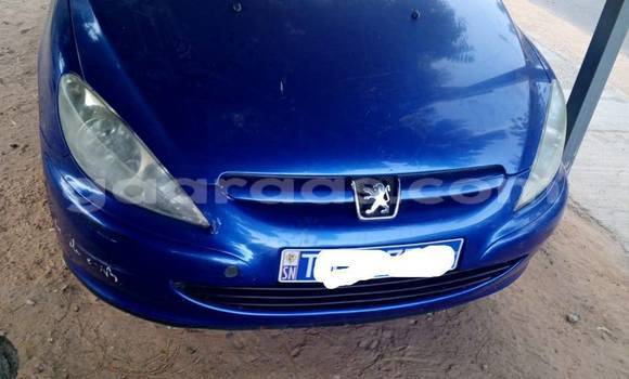 Buy Used Toyota Vitz Blue Car in Dakar in Dakar Buy Used Toyota Vitz Blue Car in Dakar in Dakar