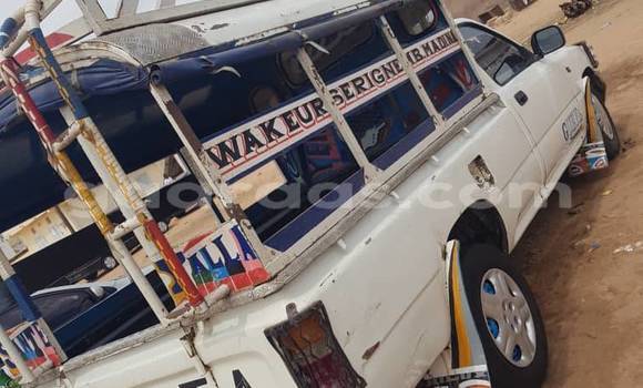 Acheter Occasion Voiture Toyota Hilux Blanc à Dakar, Dakar Acheter Occasion Voiture Toyota Hilux Blanc à Dakar, Dakar