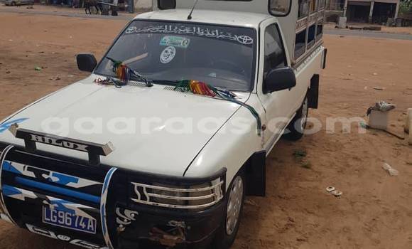 Acheter Occasion Voiture Toyota Hilux Blanc à Dakar, Dakar Acheter Occasion Voiture Toyota Hilux Blanc à Dakar, Dakar