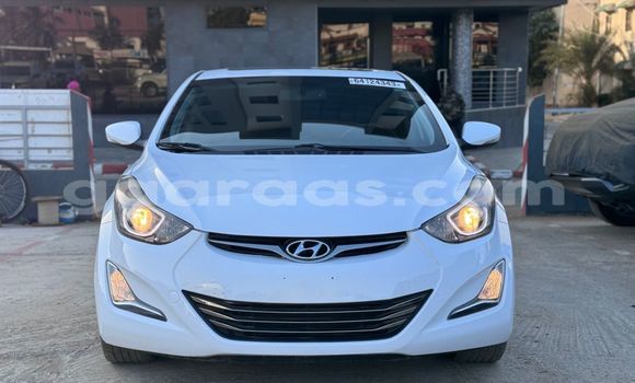 Dieundeu Occasion Hyundai Elantra White Auto in Dakar in Dakar