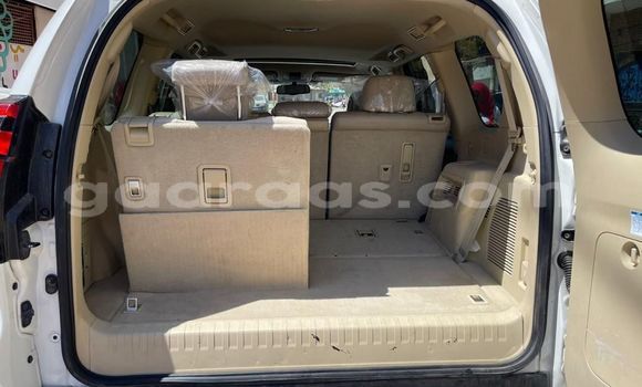 Dieundeu Imported Toyota Prado White Auto in Dakar in Dakar Dieundeu Imported Toyota Prado White Auto in Dakar in Dakar