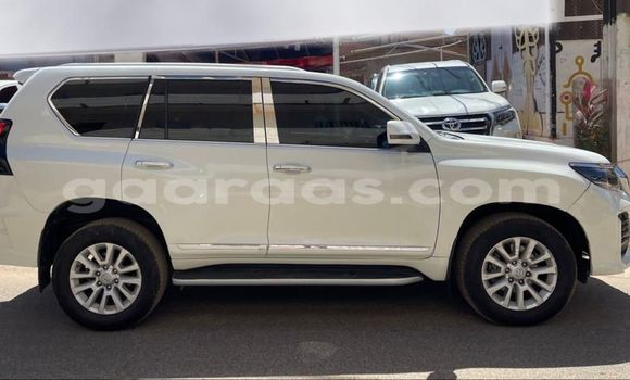 Dieundeu Imported Toyota Prado White Auto in Dakar in Dakar Dieundeu Imported Toyota Prado White Auto in Dakar in Dakar