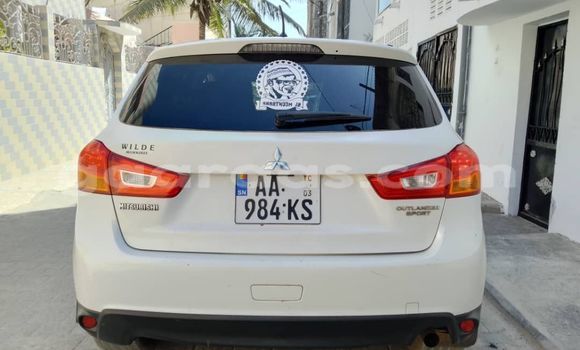 Dieundeu Occasion Mitsubishi RVR White Auto in Dakar in Dakar Dieundeu Occasion Mitsubishi RVR White Auto in Dakar in Dakar