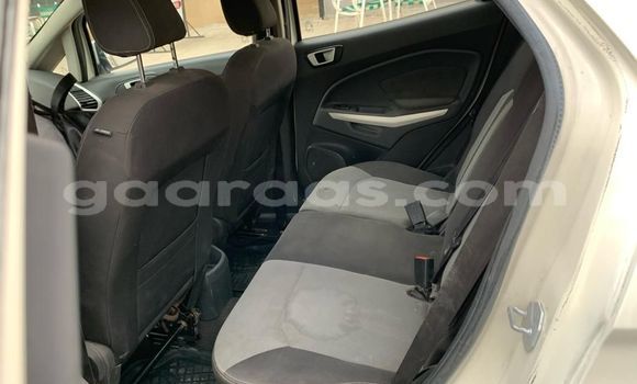 Buy Used Ford EcoSport White Car in Dakar in Dakar Buy Used Ford EcoSport White Car in Dakar in Dakar