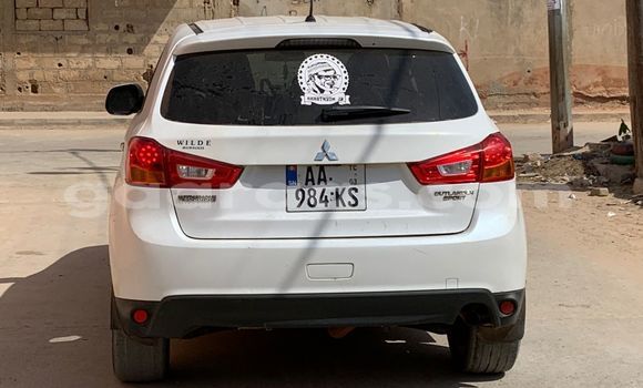 Dieundeu Occasion Mitsubishi Outlander White Auto in Dakar in Dakar Dieundeu Occasion Mitsubishi Outlander White Auto in Dakar in Dakar