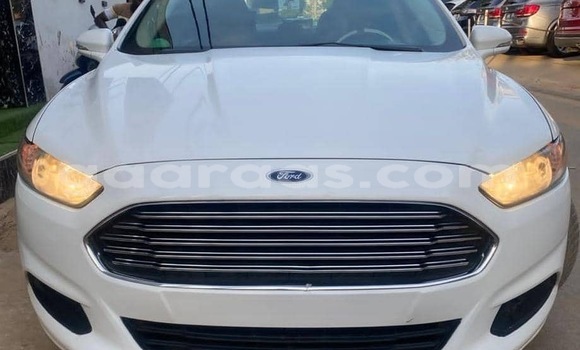Buy Used Ford Fusion White Car in Dakar in Dakar