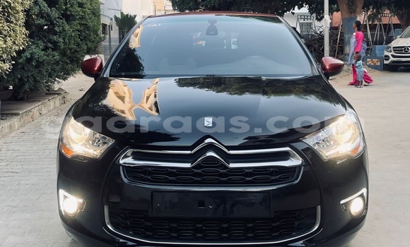 Buy Used Citroen DS4 Black Car in Dakar in Dakar