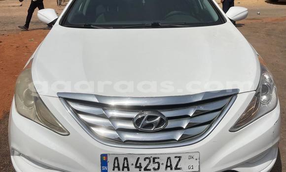 Dieundeu Occasion Hyundai Sonata White Auto in Dakar in Dakar