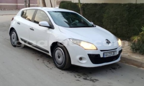 Acheter Occasion Voiture Renault Megane Blanc à Dakar, Dakar Acheter Occasion Voiture Renault Megane Blanc à Dakar, Dakar