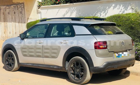 Acheter Import Voiture Citroen C4 Cactus Gris à Dakar, Dakar Acheter Import Voiture Citroen C4 Cactus Gris à Dakar, Dakar