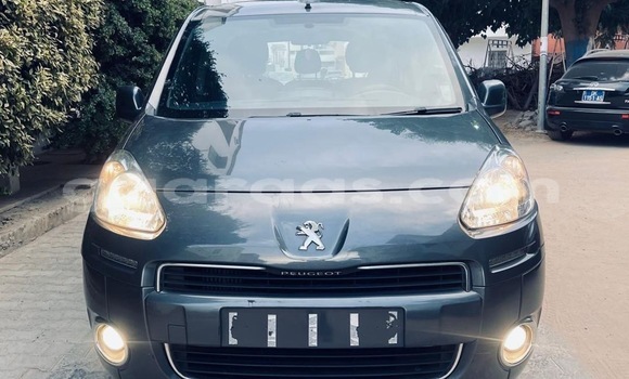 Dieundeu Occasion Peugeot Partner Blue Auto in Dakar in Dakar Dieundeu Occasion Peugeot Partner Blue Auto in Dakar in Dakar